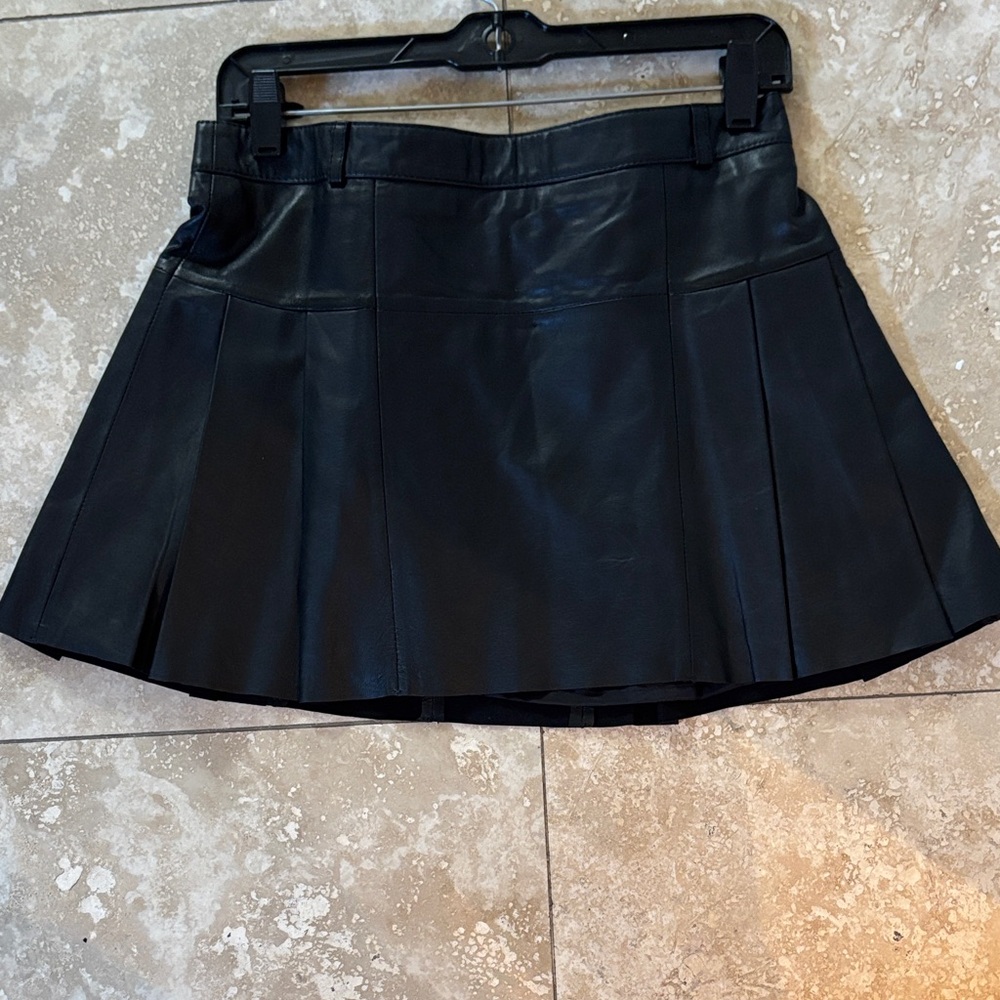 Walter Baker Black Pleated Mini Skirt